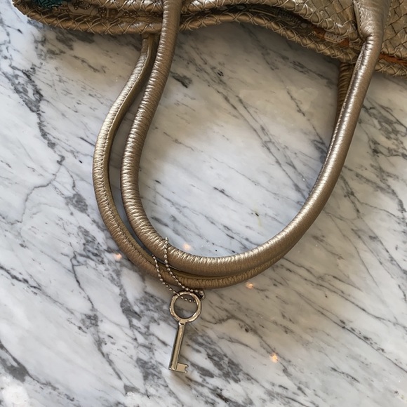 PRICE FIRM Buttery Gold Woven Leather Fossil Bag - Picture 8 of 16